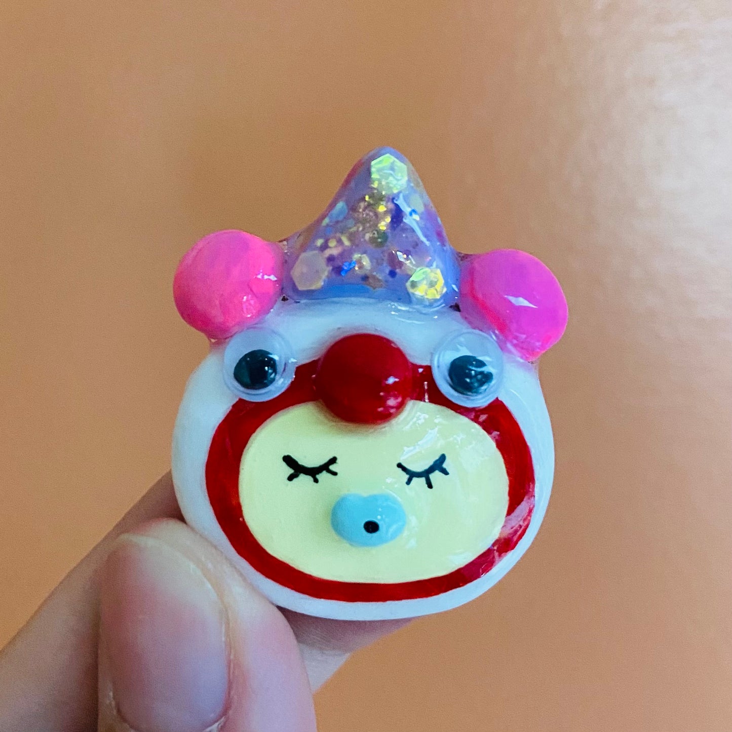 CLOWN MAGNET